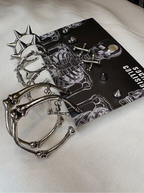 Social Collision NWT Silver Alt Goth Skull & Bone Earrings Set